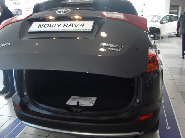 Toyota RAV4_05