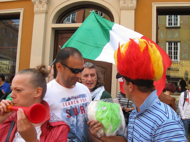 Kibice na Dlugiej_05