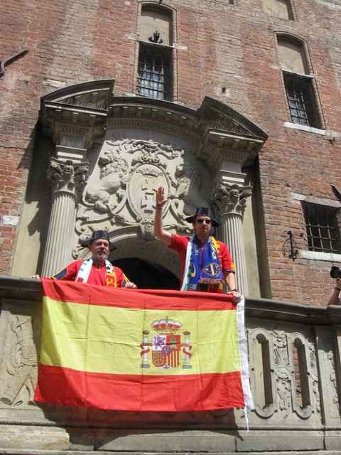 Kibice na Dlugiej_13