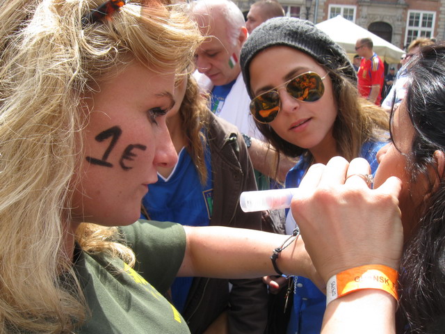 Kibice na Dlugiej_27