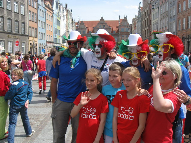 Kibice na Dlugiej_33