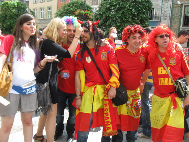 Kibice na Dlugiej_44