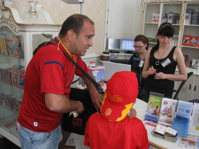 Kibice na Dlugiej_45