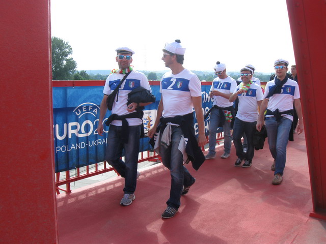 Kibice Hiszpanii i Wloch_13