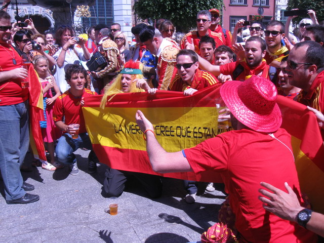 Kibice Hiszpanii i Chorwacji_16