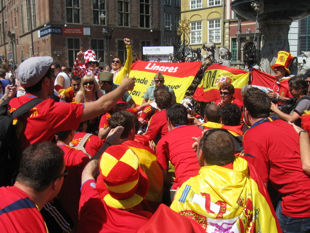 Kibice Hiszpanii i Chorwacji_49