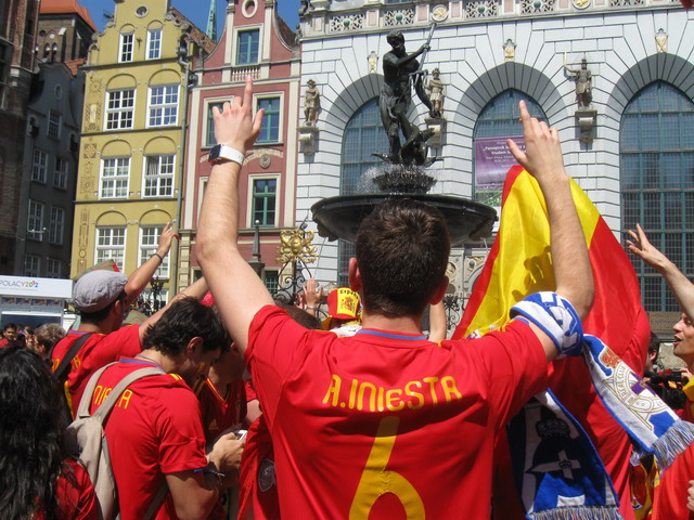 Kibice Hiszpanii i Chorwacji_50