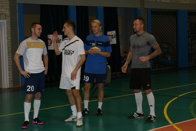 turniej charytatywny  grudzien 2012_03