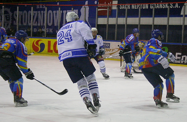 Stoczniowiec - Podhale 27-02-2011