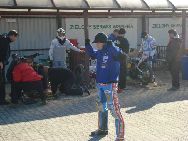 Trening żużlowców Wybrzeża 19-03-2011