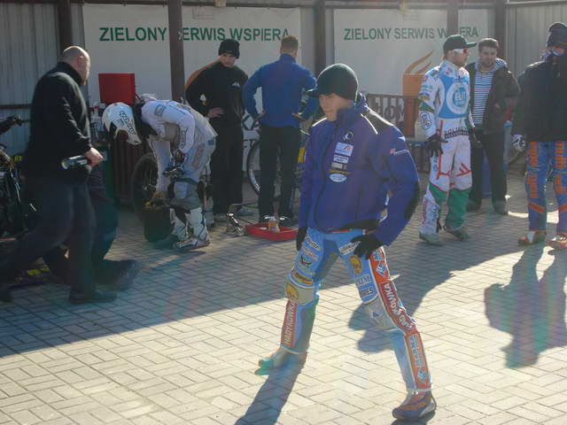 Trening żużlowców Wybrzeża 19-03-2011