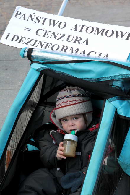 Protest przeciw budowie elektrowni atomowej