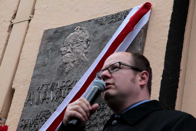 Odsloniecie tablic Walentynowicz i Rybickiego_2