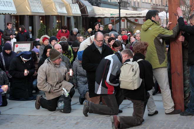 Gdanska Droga Krzyzowa 2011_13