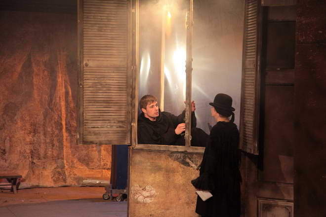 Proba Kochankow z Werony w starej zajezdni_7