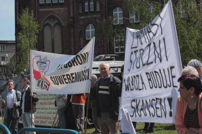 3 marsz pustych garnkow_01