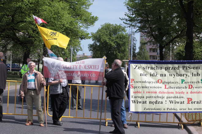 3 marsz pustych garnkow_02