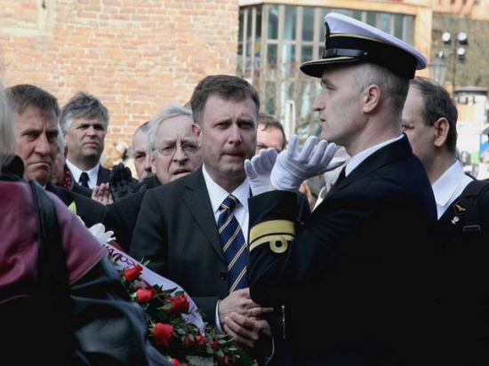 Przeniesienie trumny Macieja Płażyńskiego do Bazyliki Mariackiej