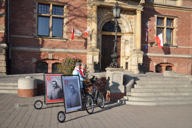 Obchody 11 listopada 2011_01