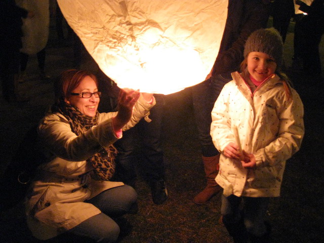 Lampiony w 2 rocznice katastrofy smolenskiej_13