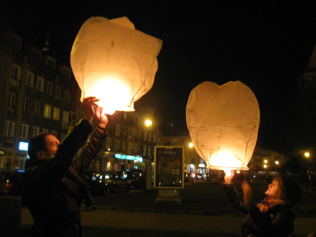 Lampiony w 2 rocznice katastrofy smolenskiej_15