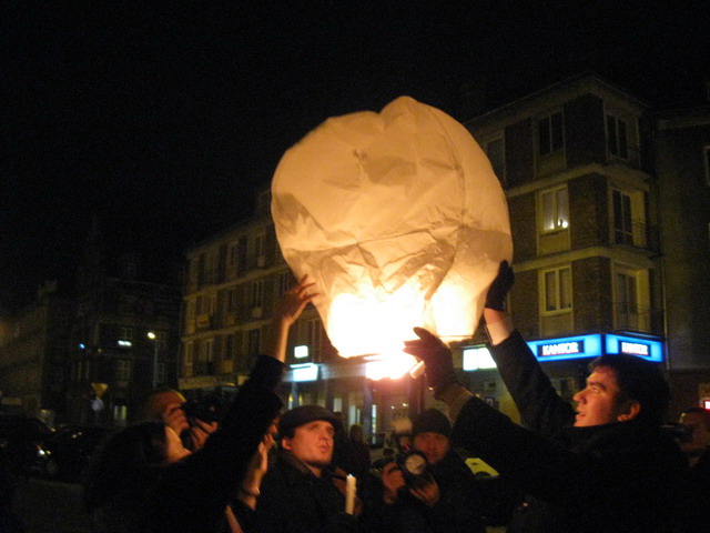 Lampiony w 2 rocznice katastrofy smolenskiej_20