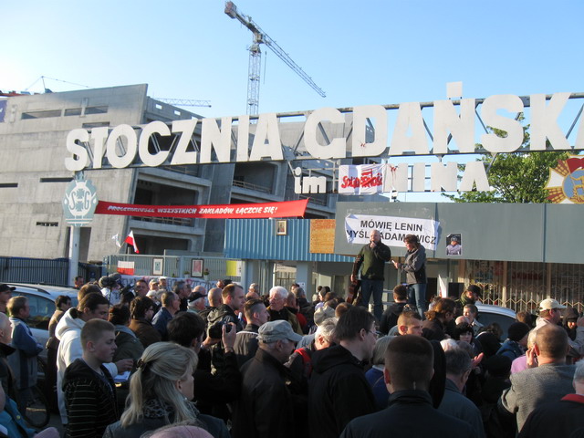 Happening pod brama Stoczni_16