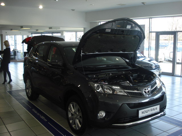 Toyota RAV4_16