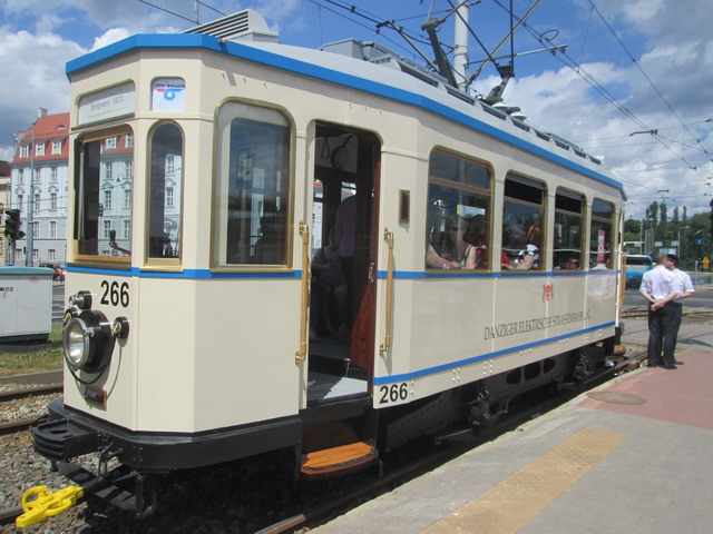 140 lat tramwajow_02