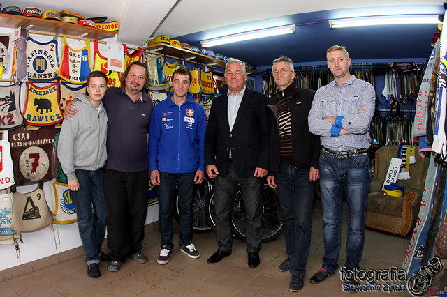 Speedway fan_45