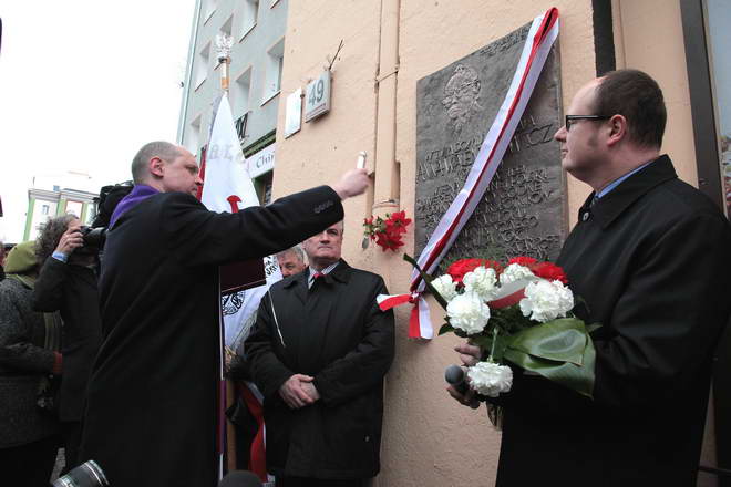 Odsloniecie tablic Walentynowicz i Rybickiego_3