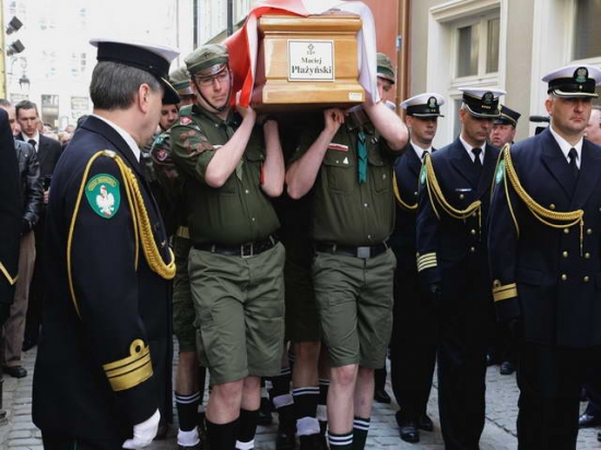 Przeniesienie trumny Macieja Płażyńskiego do Bazyliki Mariackiej