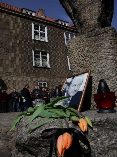 Przeniesienie trumny Macieja Płażyńskiego do Bazyliki Mariackiej