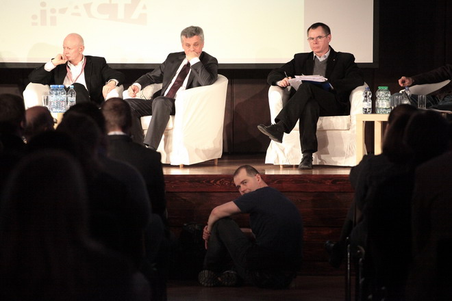 Debata o ACTA_22